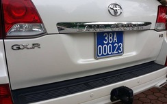 Trưởng BQL Khu kinh tế Hà Tĩnh đi xe biển xanh giả