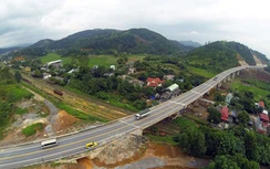 Không có "đinh tặc" trên cao tốc Nội Bài - Lào Cai