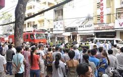 7 người chết cháy trong tiệm cắt tóc vì chiếc xe máy