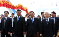 Tổng bí thư dự lễ thông xe cầu Đông Trù bắc qua sông Đuống