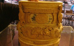 Trưng bày nhiều cổ vật quý và tranh của các danh họa VN