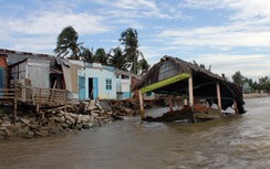 Khẩn trương di dời 17 hộ dân khỏi vùng sạt lở