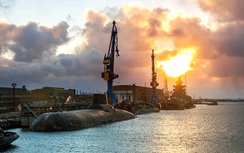 Bên trong xưởng đóng tàu ngầm bí mật của Nga