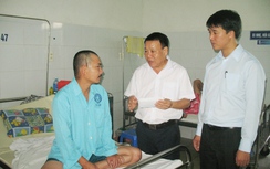 Cục Quản lý đường bộ 3 thăm hỏi, hỗ trợ nạn nhân TNGT