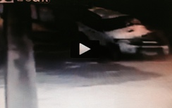 Lái xe điên cuồng đâm hàng loạt người trên phố