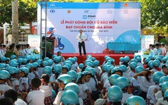 Tặng gần 3.000 mũ bảo hiểm cho học sinh Trà Vinh