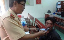 Tài xế xe tải mất kiểm soát do uống rượu