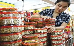 Hàng hóa Tết "phủ sóng" thị trường nông thôn