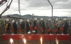 Hợp long vòng xuyến tầng 1 cầu vượt Ngã ba Huế