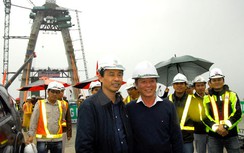 Thứ trưởng Lê Đình Thọ kiểm tra công trường cầu vượt ngã ba Huế