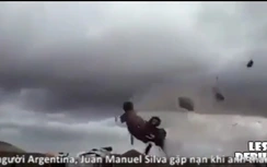 Kinh hoàng cảnh ô tô bay lộn rồi bốc cháy ngùn ngụt