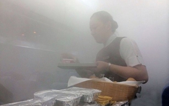 Sương mù "tràn" vào máy bay, hành khách sợ đứng tim