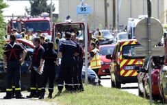 Thế giới rung chuyển vì các vụ khủng bố của IS