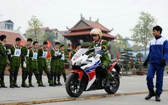 Đào tạo kỹ năng Lái xe an toàn cho học viên Học viện CSND