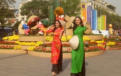 Ngắm đường hoa Nguyễn Huệ trước giờ khai mạc