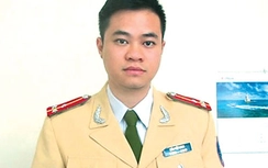 Gặp chàng Cảnh sát Giao thông nói tiếng Anh “như gió”