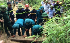 Tiếp cận cửa hang nơi 3 phu vàng bị kẹt