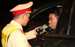 Lái ô tô có nồng độ cồn vượt mức phạt tới 18 triệu đồng