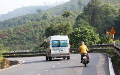 Đã lắp đặt hoàn chỉnh 16 gương cầu lồi trên đèo Bảo Lộc