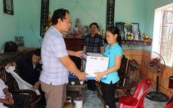 Thái Bình: Ban ATGT tỉnh và CLB Otofun thăm hỏi nạn nhân TNGT