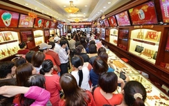 Giá vàng mùng 2 Tết: Đà giảm đang đe dọa thị trường