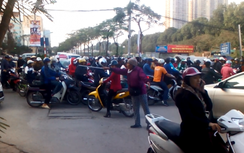 Hơn 10 năm tình nguyện phân luồng giao thông