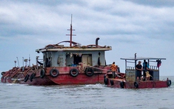 Ai "chống lưng" cho cát tặc?