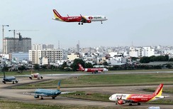 Tàu bay ra đến gần đường băng mới phát hiện sót hành khách