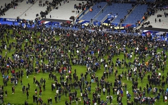 Nổ bom SVĐ Stade de France trước trận Pháp - Iceland