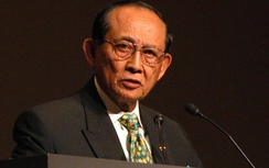 Cựu Tổng thống Philippines tới Trung Quốc làm gì?