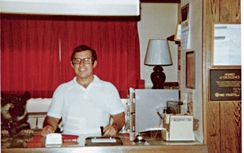 Sốc: Chủ khách sạn nhìn trộm khách "mây mưa" suốt gần 30 năm