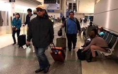 Phẫn nộ Minh Béo vừa về VN đã lên Facebook khoe ảnh