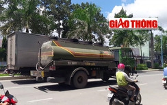 Video: Xe biển đỏ cán 3 người thương vong ở Cần Thơ