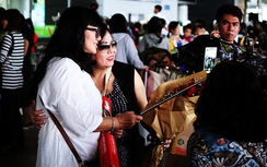 Nhiều cung bậc cảm xúc ở sân bay Tân Sơn Nhất ngày 25 Tết