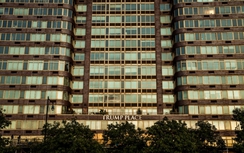 Đắc cử Tổng thống, Donald Trump bị xóa tên khỏi 3 tòa nhà