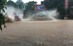 Mưa lũ khiến 2 người tử vong, TP. Đông Hà bị ngập