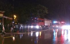 Khách hát thoát hiểm trong vụ cháy lớn tại quán karaoke 9 tầng