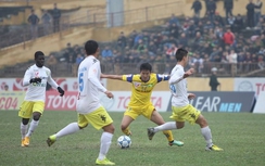 Chơi thiếu người, Hà Nội T&T thảm bại trước SLNA