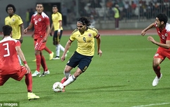"Mãnh hổ" Falcao tỏa sáng, HLV van Gaal sẽ làm gì?