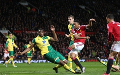 Vòng 17 NHA: Thua sốc Norwich, M.U bật bãi khỏi top 4