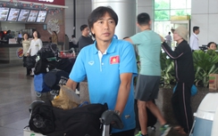 Thầy trò HLV Miura “né” báo chí trong ngày về tê tái