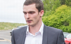 Cựu sao Man City nhận tội quan hệ với trẻ vị thành niên