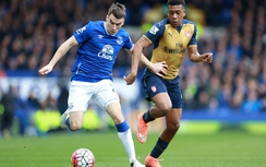 Chelsea thoát "án tử" phút 89, Arsenal nhẹ nhàng hạ Everton