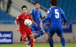 Nhìn đồng đội “tung hoành”, Công Phượng có tiếc?