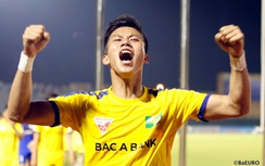 SLNA chi 5 tỷ giữ chân trò cưng của HLV Hữu Thắng