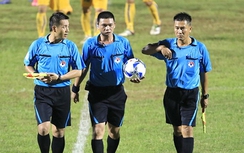 Vụ "còi ma" trọng tài Chiến: Chỉ là tai nạn?