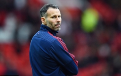 Không "đội trời chung" với Mourinho, Giggs quyết bỏ M.U