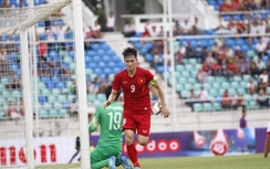 Phá kỷ lục, Công Vinh hoãn ngày chia tay ĐTVN?