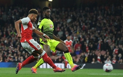 Kết quả bóng đá châu Âu: Liverpool và Arsenal cười, Barca khóc