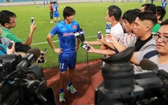 Vừa về nước, Tuấn Anh đã báo tin buồn cho HLV Hữu Thắng